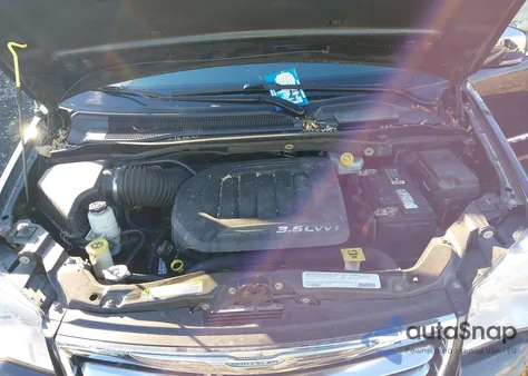 2012 Chrysler Town & Country Touring-L from USA, damaged, VIN 2C4RC1CG7CR338776